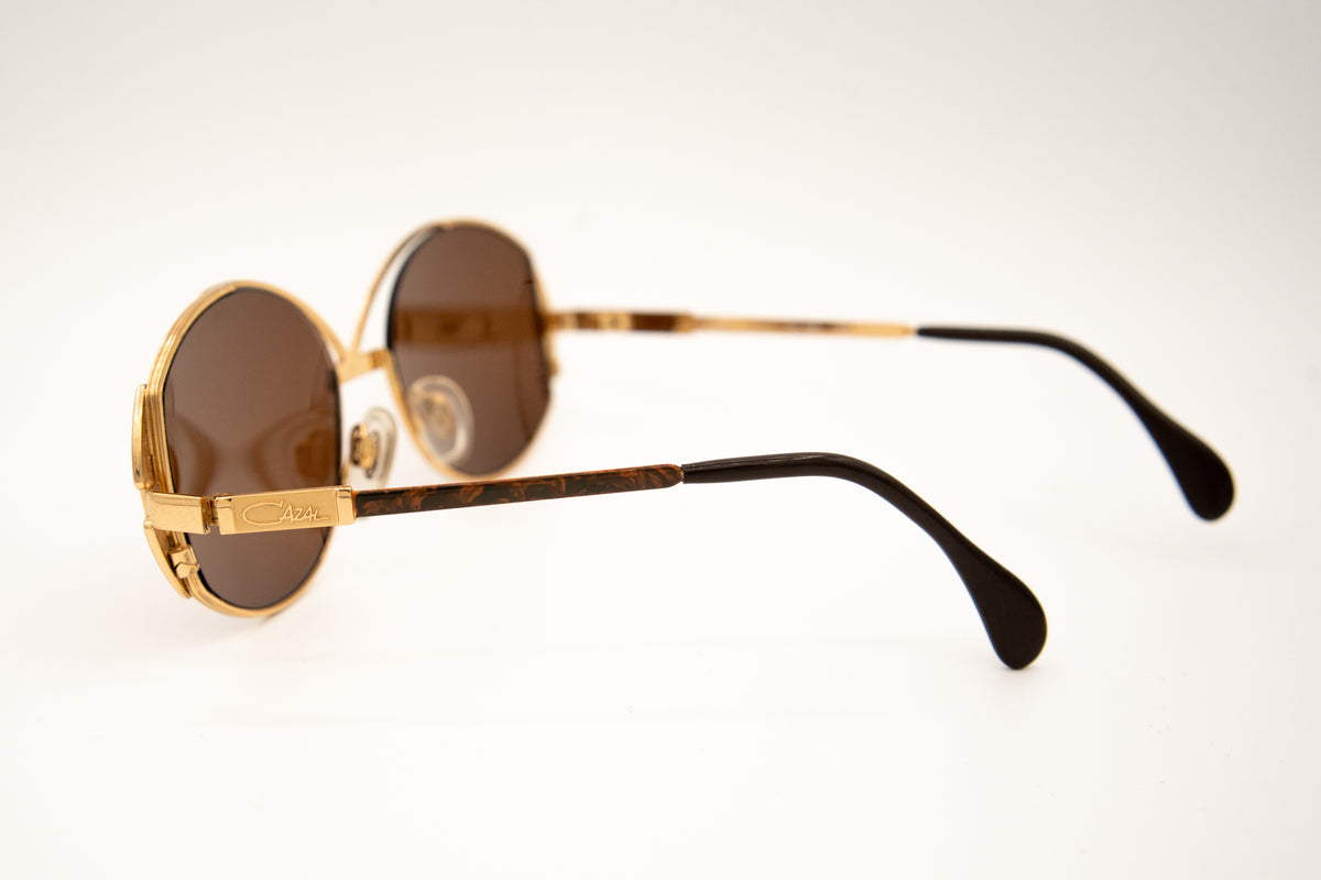 CAZAL Vintage Retro Made in Germany Gold Schwartz Oval Sunglasses Unisex Vintage CAZAL 906 Sunglasses Black Gold Frame Germany 80s  main image 3