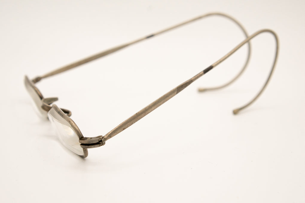30's Reader Style w/ Cable Temples