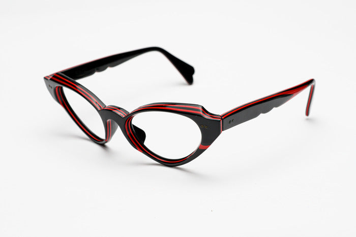 Christan black + red cateye 70's