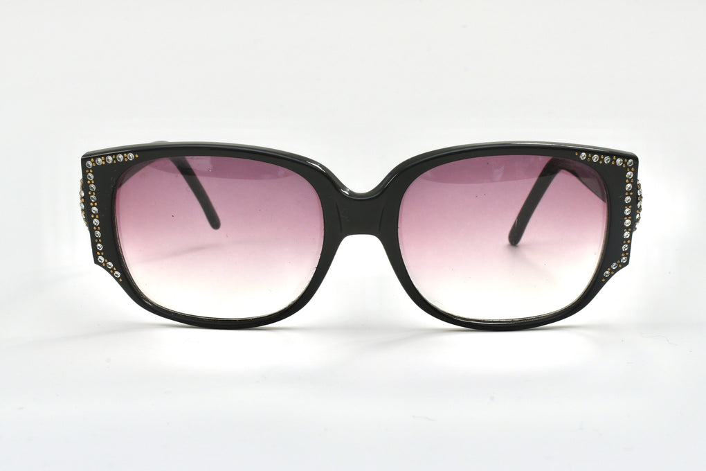 Vintage Emmanuelle Khan